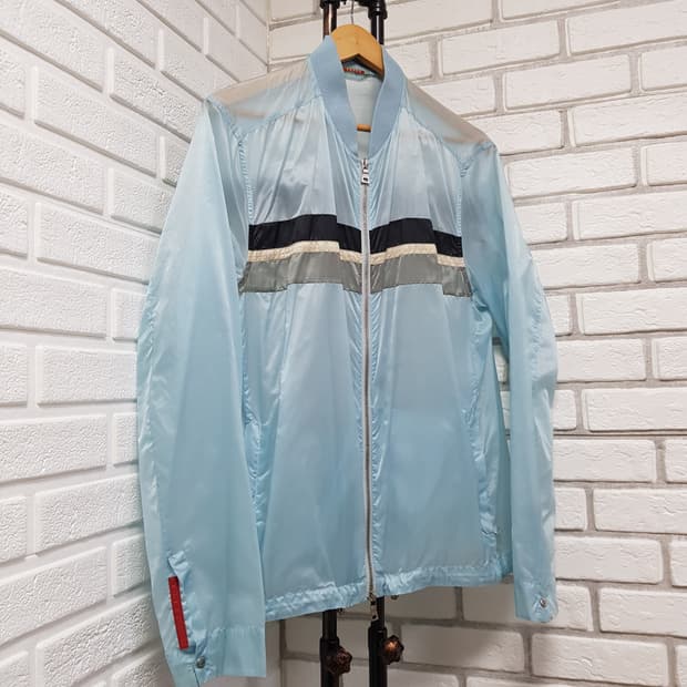 [52/정품] 프라다 스포츠 나일론 경량바람막이