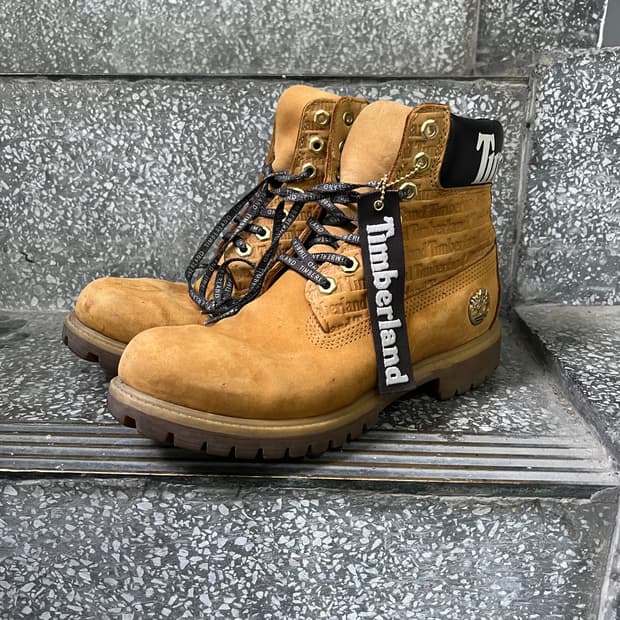 팀버랜드 6인치 로고 레터링 부츠