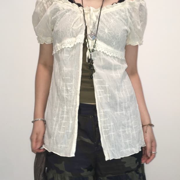 jpn vintage ivory floral off shoulder bl