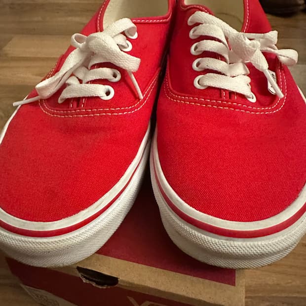 반스 어센틱 레드 275