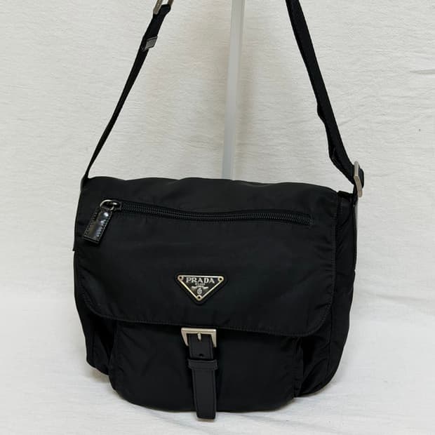 정품 프라다 포코노 나일론 메신저백 크로스백 숄더백 주우재백