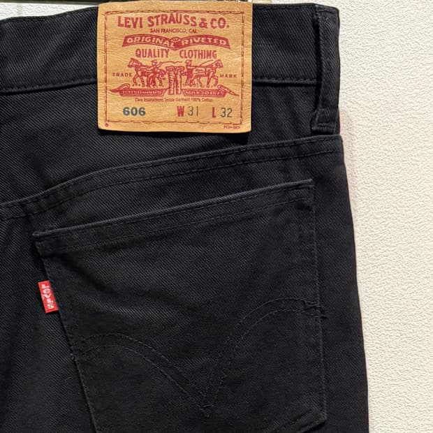 00s Levis 606 Black Denim (29.5)