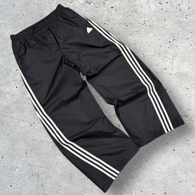 아디다스  트랙 우븐 와이드 트레이닝 바지  L