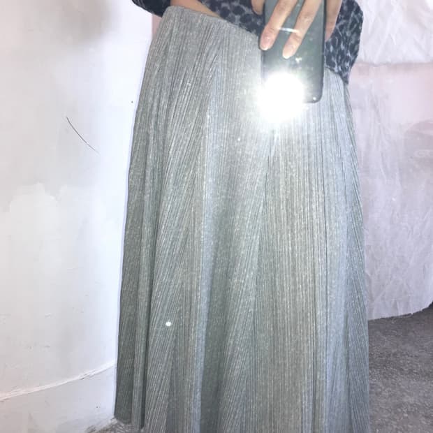 Pleats Please 그레이 스커트