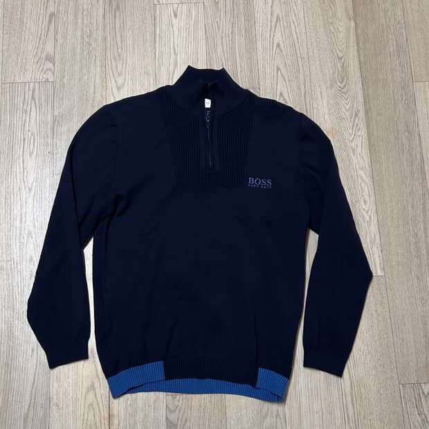 휴고보스 국문 정품 반집업 니트 95-100