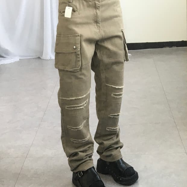 Damage point pants