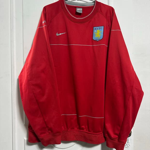 나이키 아스톤빌라 트레이닝탑