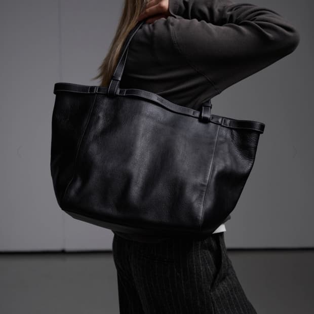 파사드패턴 셀러리 레더 백 블랙