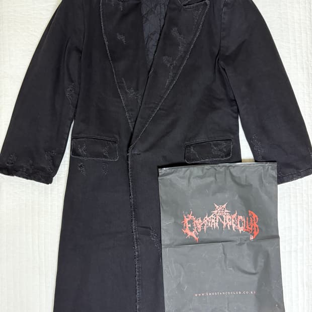 (새상품) 에모스탠스클럽 디스트레스드 데님 코트 2사이즈