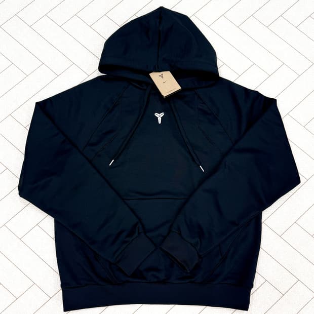 (M,L)(새상품)나이키 코비 브라이언트 써마핏 후드티 티셔츠 블랙