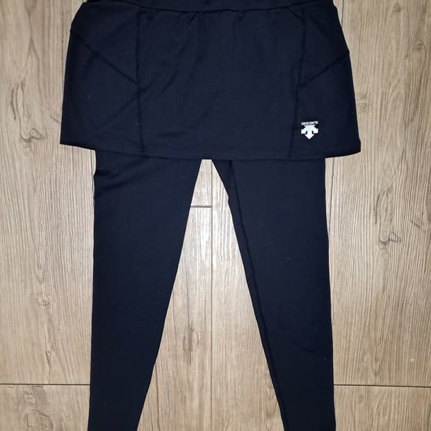 데상트 치마 레깅스 S