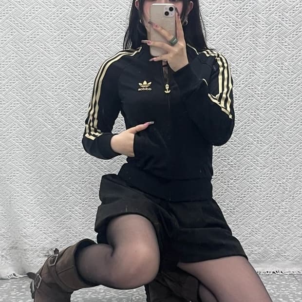 아디다스 빈티지 스티치 트레포일 딱붙핏 져지 집업 85 C11944