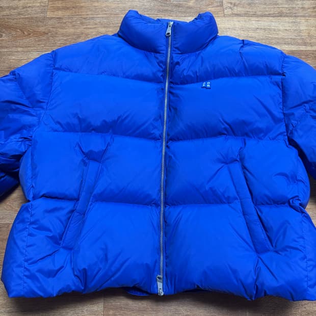 아더에러 시그니피먼트 패딩