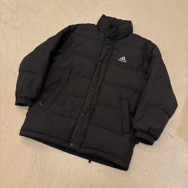 아디다스 사파리 블랙 덕다운 패딩