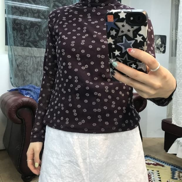 제페니즈 빈티지 플라워패턴 퍼플 반폴라 롱슬리브