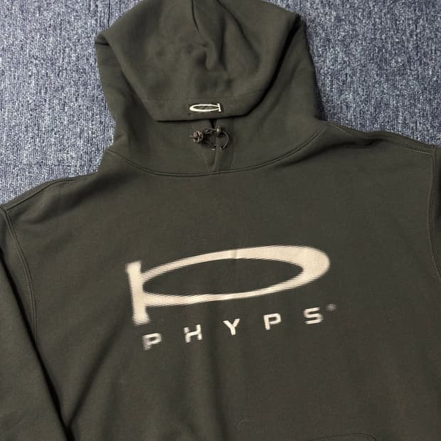 [XL] 피지컬디파트먼트 로고 후드 다크차콜