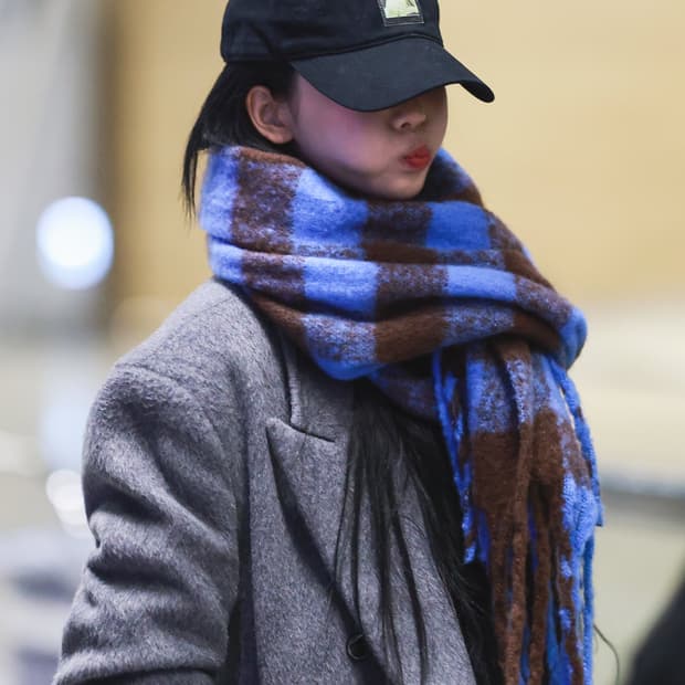 카리나 착용 새상품 아코스튜디오스페이스 아코 볼드 체크 머플러 목도리