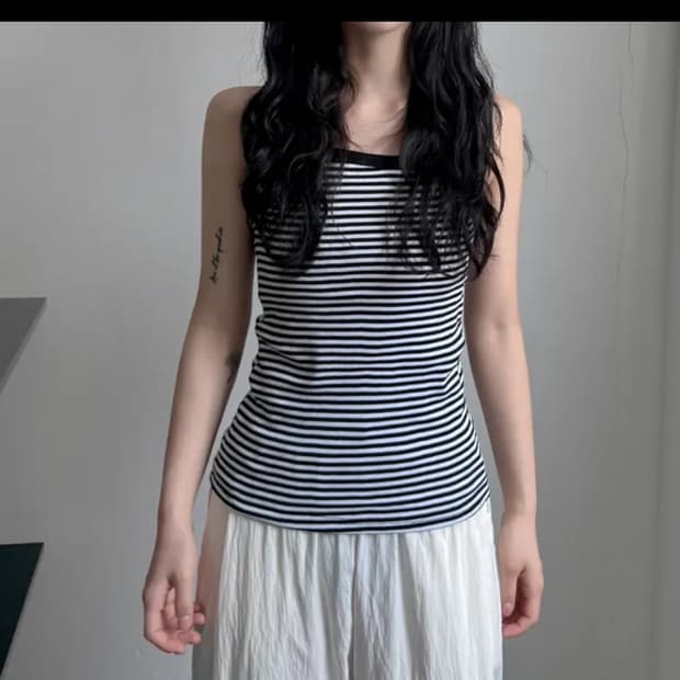 스트라이프 끈 나시 슬리브리스