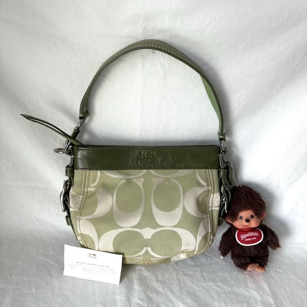 Coach match latte shoulder bag🍵
