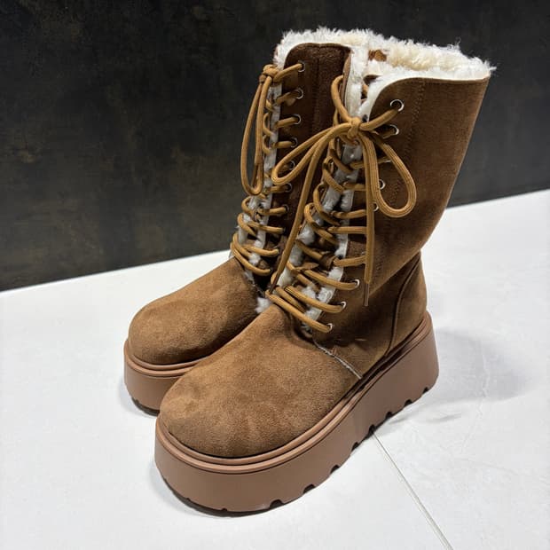 브라운 퍼 부츠 