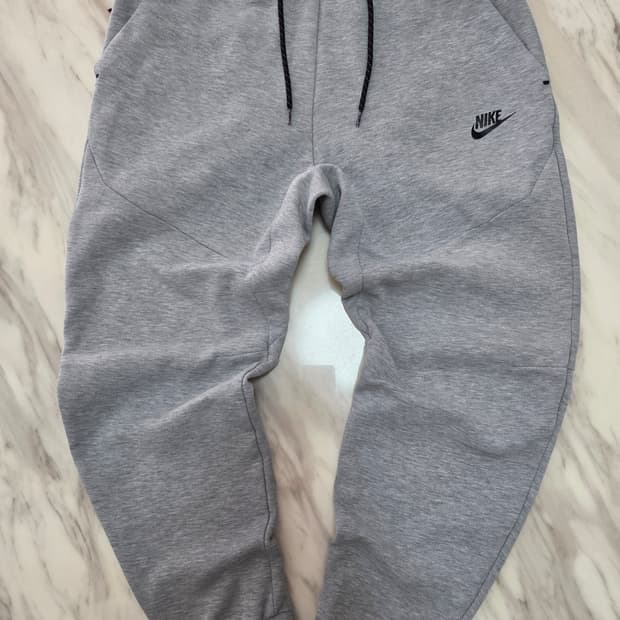 나이키 테크팩 신형 조거팬츠