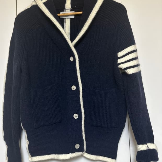 Thom Browne 네이비 후드 울가디건정품