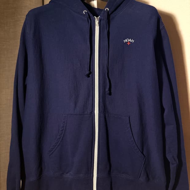 NOAH navy hoodie