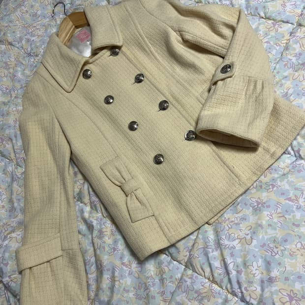 아이보리 갸루 코트