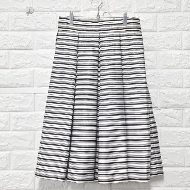 택포) 26인치 손정완 스트라이프 플리츠 스커트 26인치