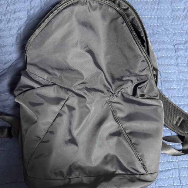 유세지 아워백 1세대