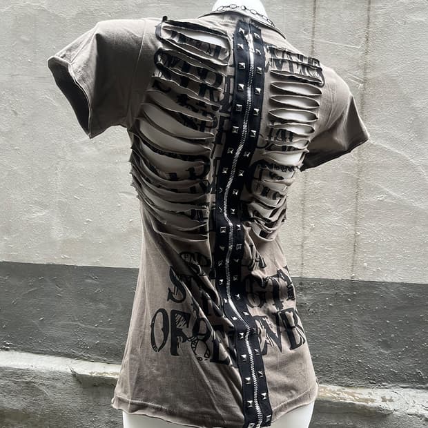 Y2K BONECUT STUD ZIP TOP