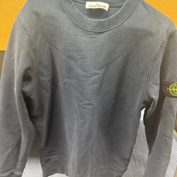 스톤아일랜드 맨투맨