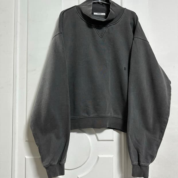 에나반트 ENAVANT 오버사이즈 하이넥 스웻셔츠