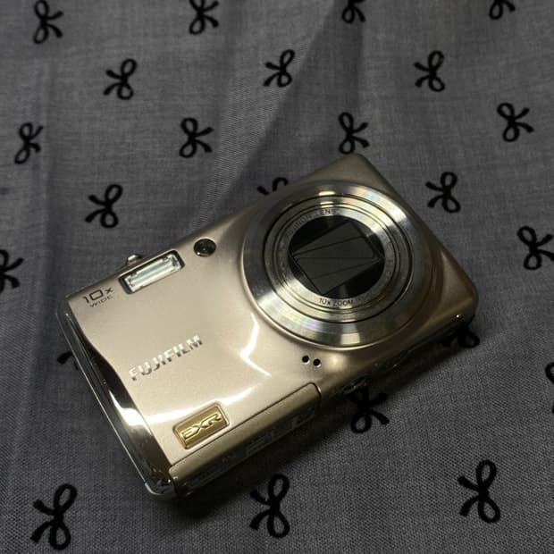 ✨아일릿픽✨미품- fujifilm finepix f80exr 디카