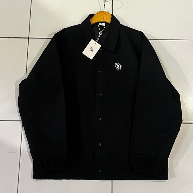 NOS7 블랙 백로고 코치자켓