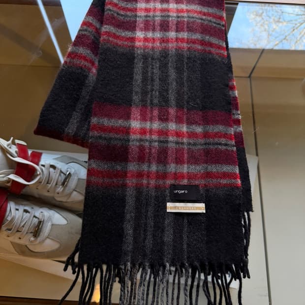 웅가로 캐시미어 머플러 