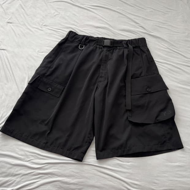 Y-3 버뮤다 팬츠 블랙