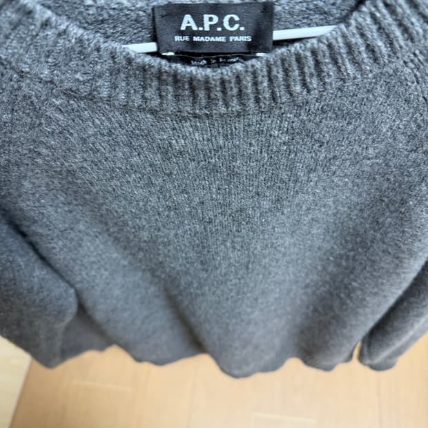 A.P.C 아페쎄 차콜 니트 