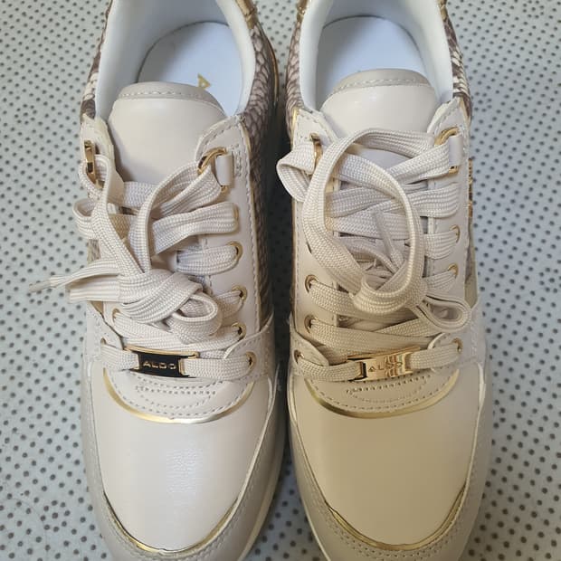 알도 키높이  스니커즈  새상품 미착용.240~245