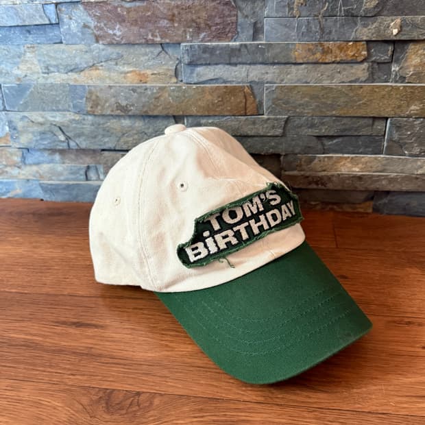 톰스벌스데이 볼캡