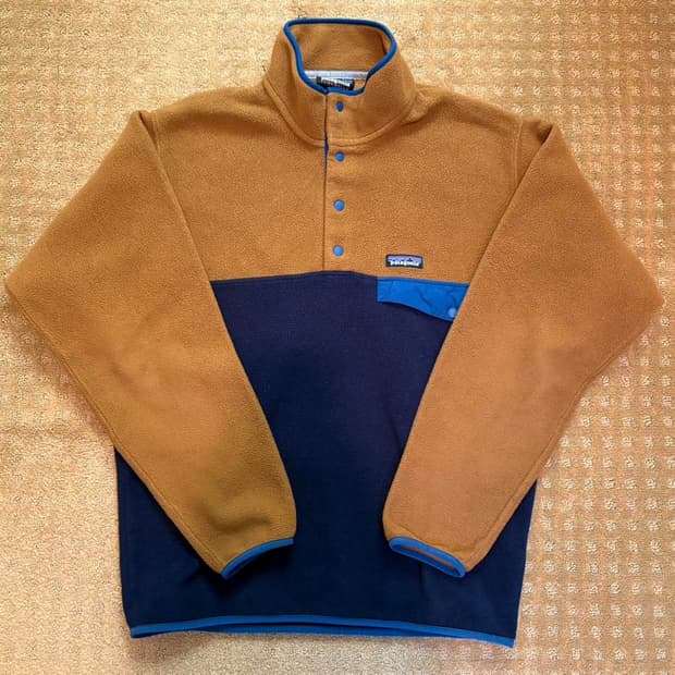 10s 파타고니아 신칠라 스냅-T 브라운/네이비