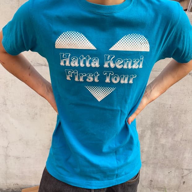 Hatta kenzi first tour tee
