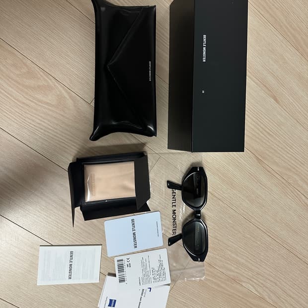 젠틀몬스터 코르시카 01