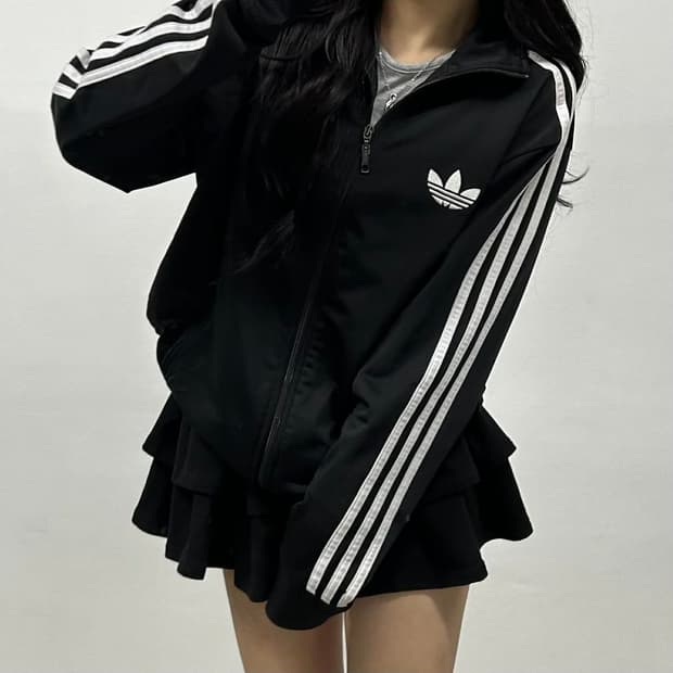 아디다스 구파이어버드 블랙 투바투연준 트랙탑 희귀져지(95)