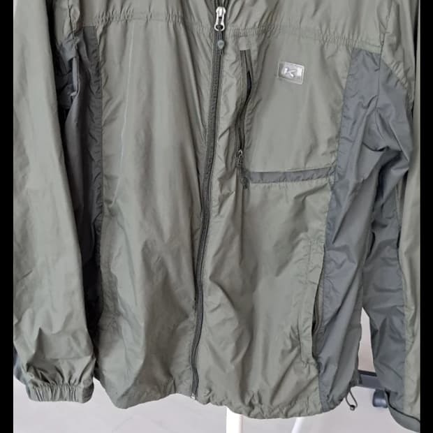 UNLIMITED. 아웃도어바람막이.  XL