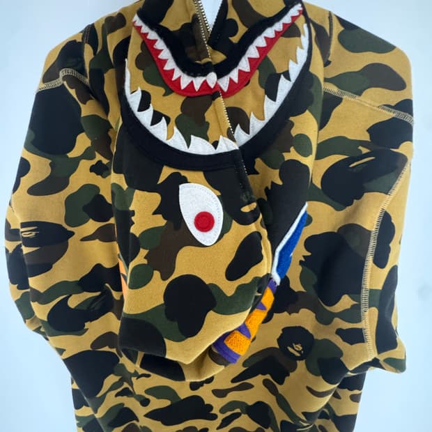 베이프 샤크후드