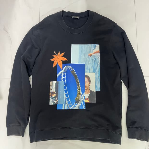 라프시몬스 15SS 맨투맨