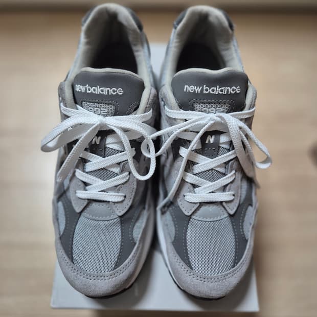 뉴발란스 M992 그레이 265size
