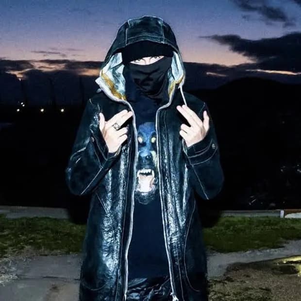 지방시 로트와일러 니트