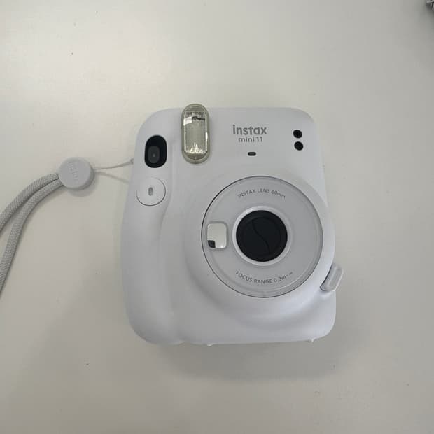 인스탁스 미니 11 + 필름 20장